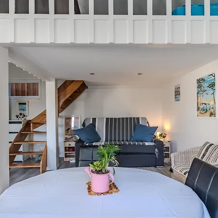 Bassin D'arcachon 度假居 *