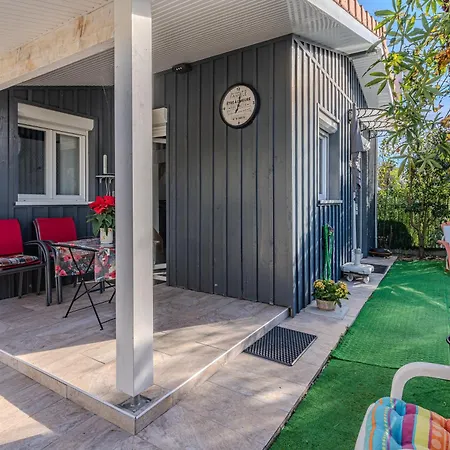 Bassin D'arcachon 度假居 *